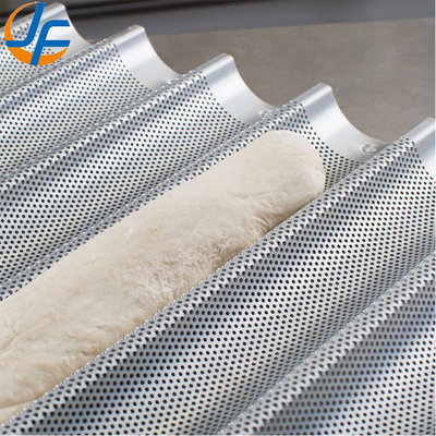 RK Bakeware China Foodservice NSF 5 Laib antihaftbeschichtetes Aluminium Eurogliss Baguette-Backblech/Brotform