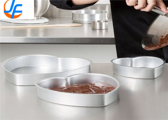 RK Bakeware China Foodservice NSF Kommerzielle Kuchenform in Herzform mit losem Boden